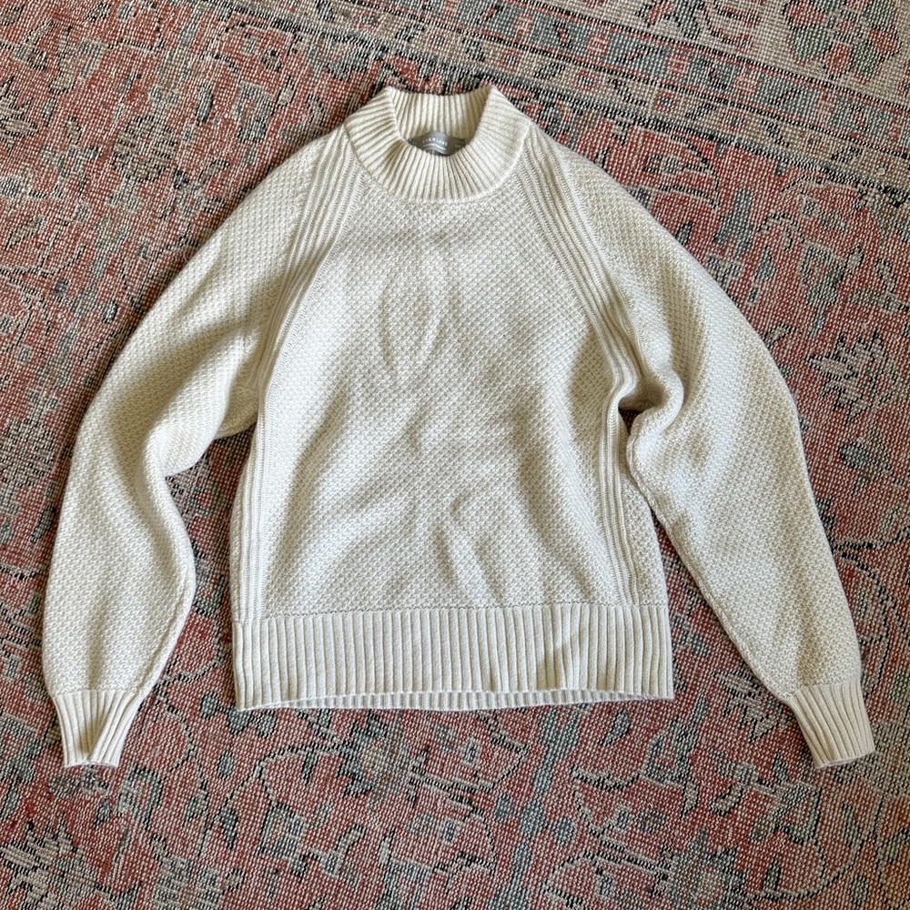 Everlane 100% recycled cashmere sweater